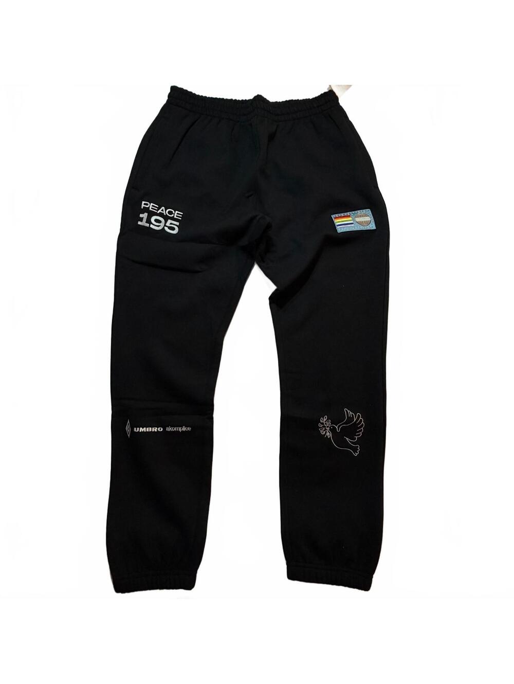 Umbro x Akomplice Peace 195 Sweatpants Black M NWT